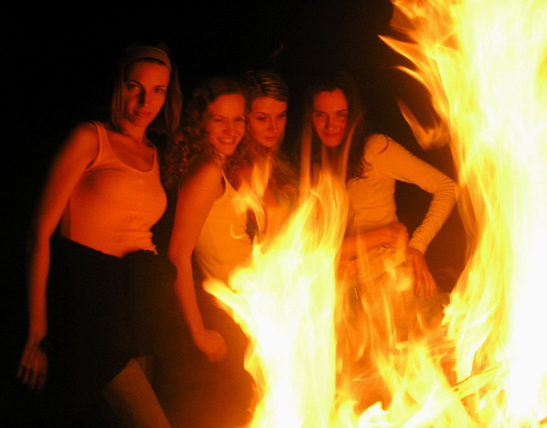 Огненные девочки 