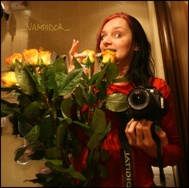 автопортрет с розами