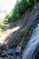 Водопад, вид справа