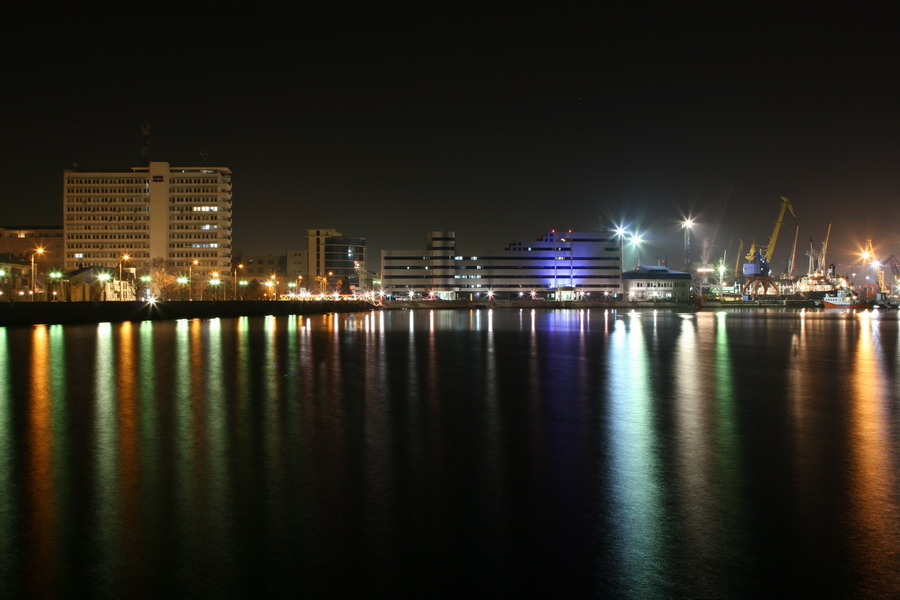 Ночь в порту