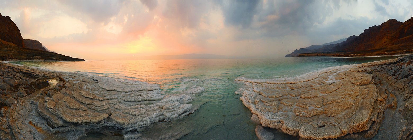 Иордания.Закат на Мертвом море.