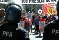 Basta de represion en Santa Cruz