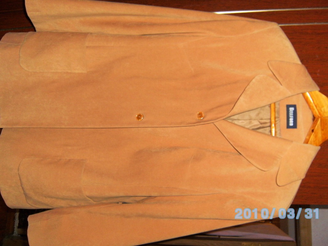 пиджак песочного цвета 200руб.